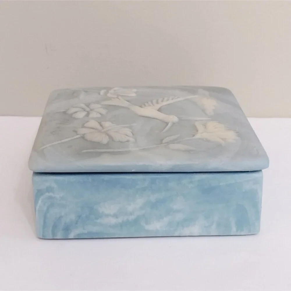 Vtg Signed Robert Nemith Hummingbird & Floral Inlay Blue Soapstone Trinket Box